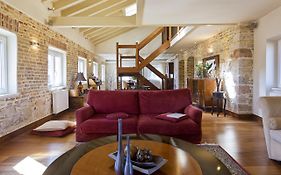 Tenedos Loft Apartment